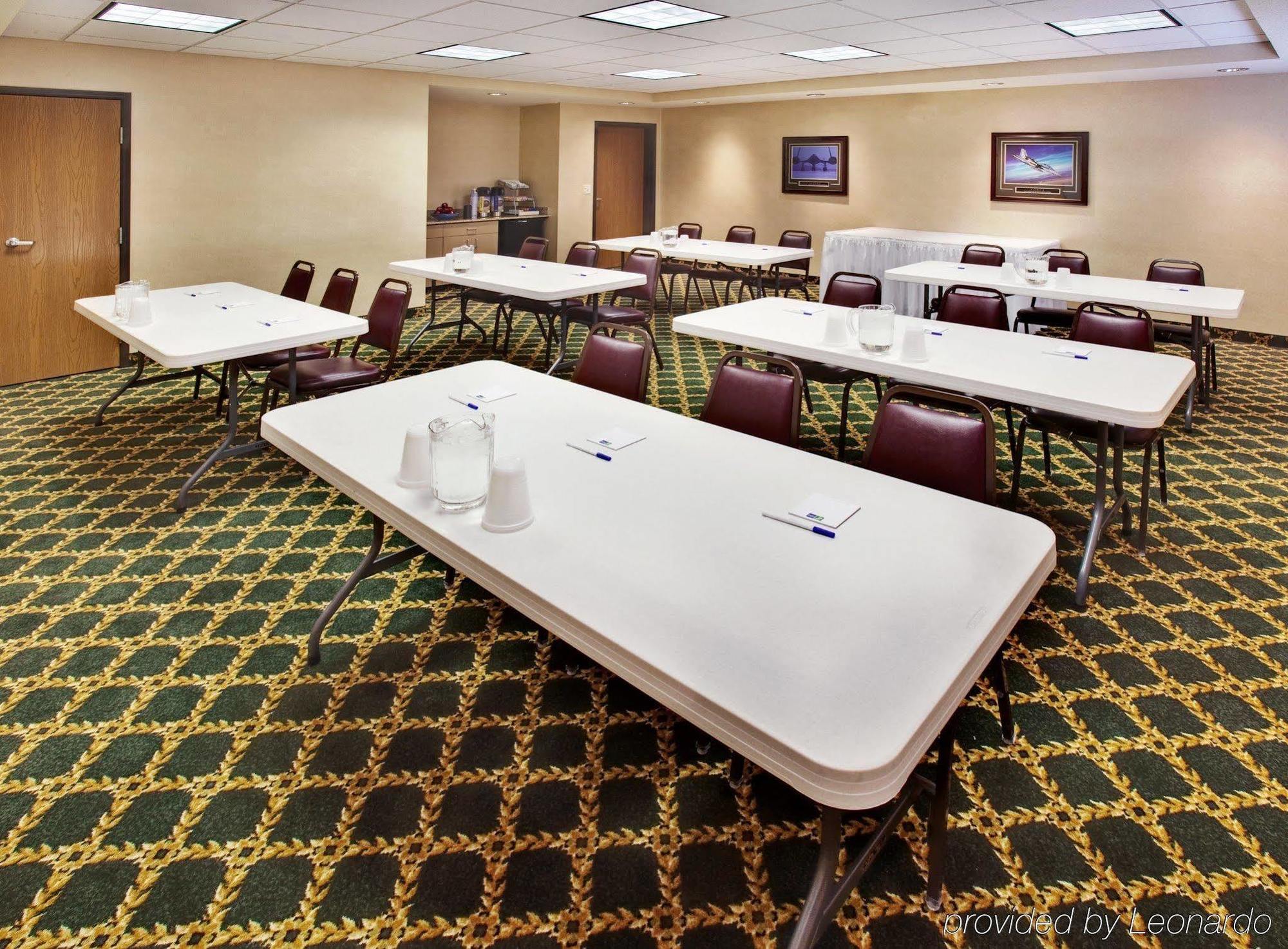 Holiday Inn Express Hotel & Suites Bellevue-Omaha Area By Ihg Exterior photo