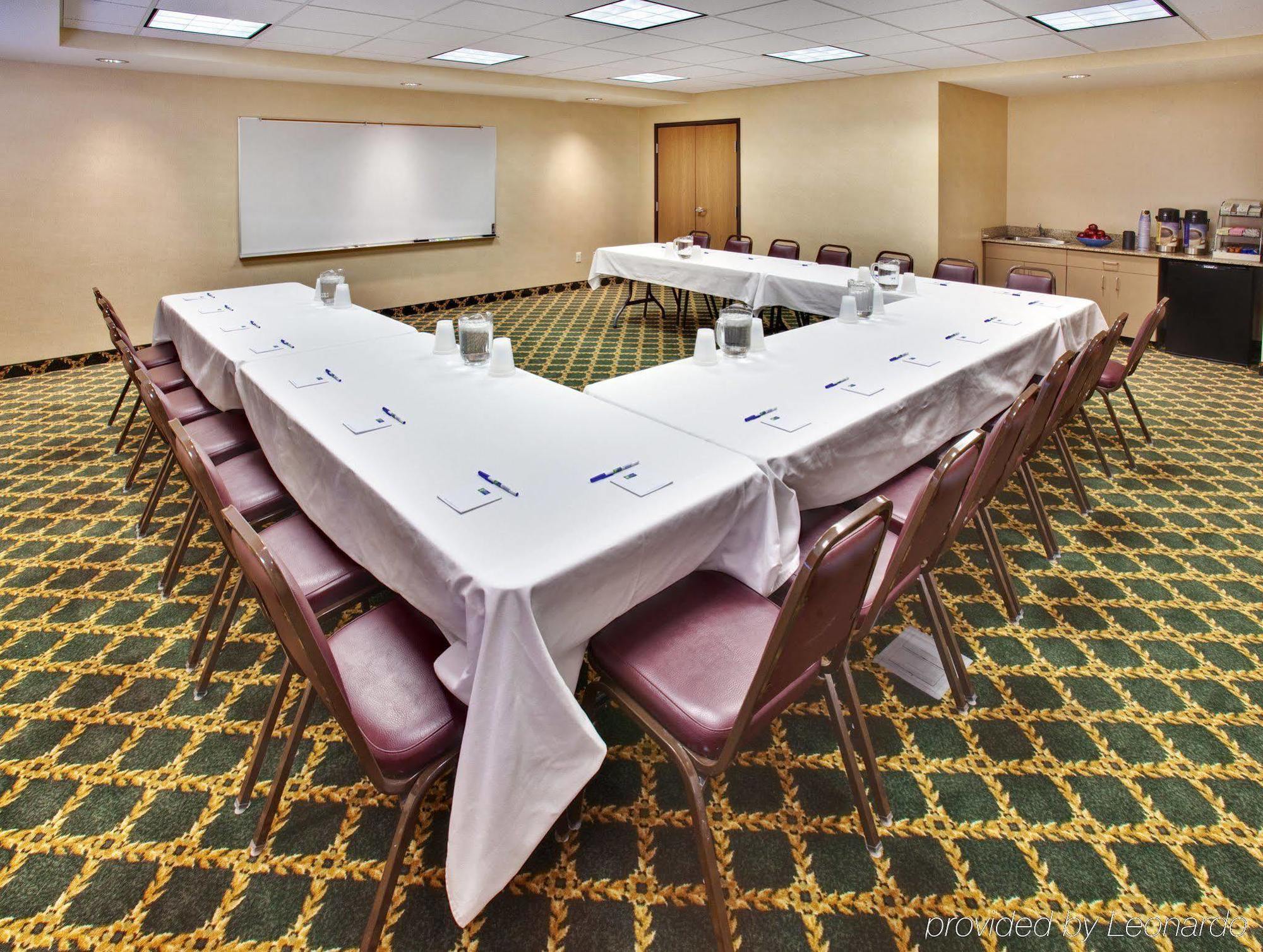 Holiday Inn Express Hotel & Suites Bellevue-Omaha Area By Ihg Exterior photo