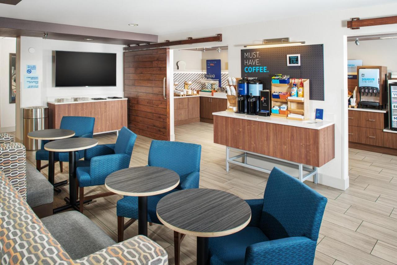 Holiday Inn Express Hotel & Suites Bellevue-Omaha Area By Ihg Exterior photo