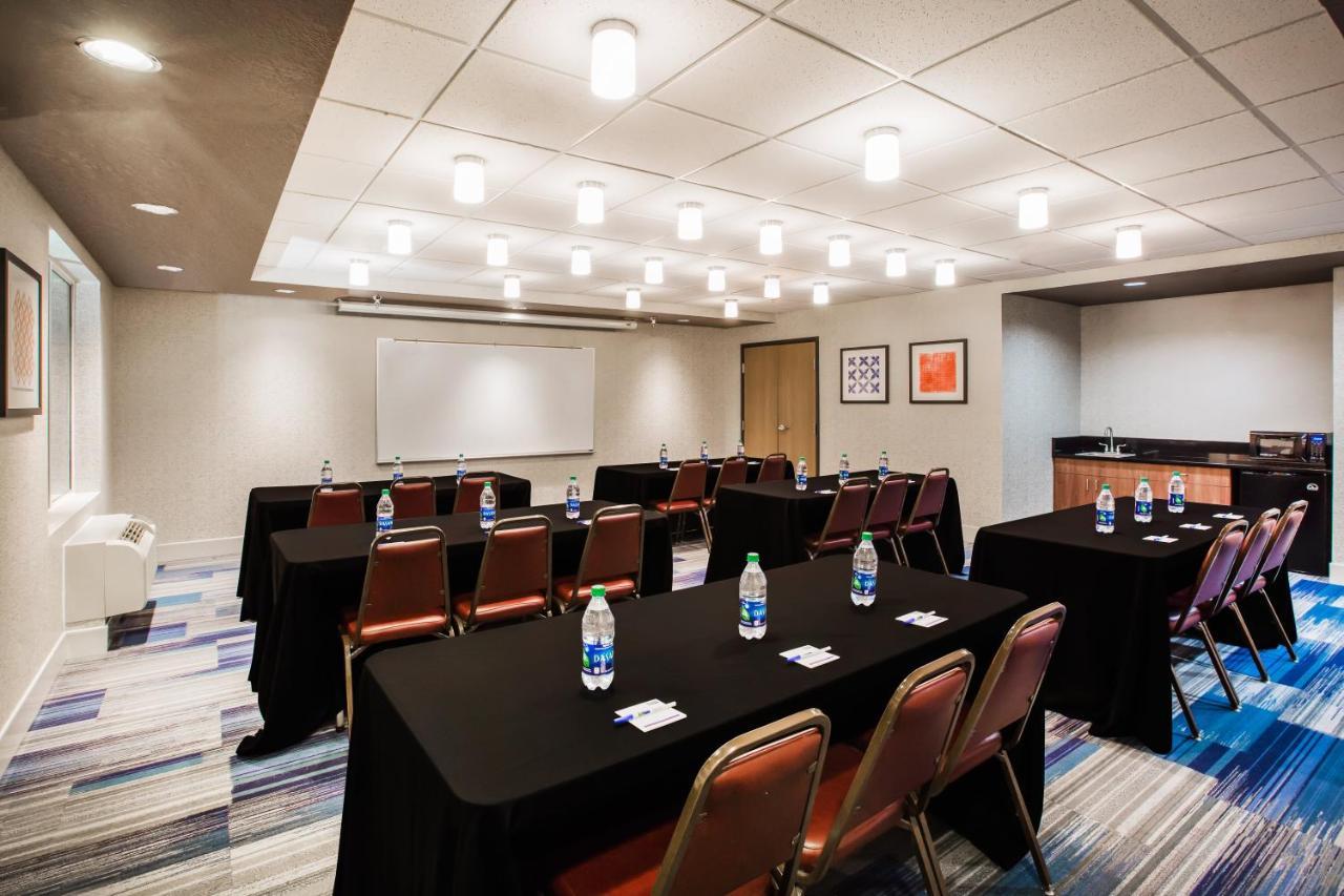 Holiday Inn Express Hotel & Suites Bellevue-Omaha Area By Ihg Exterior photo